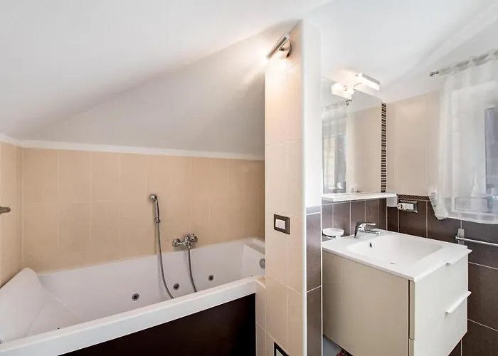 Holiday home Penthouse Colonno